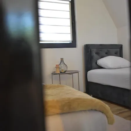 Вилла Oaza Mira 1